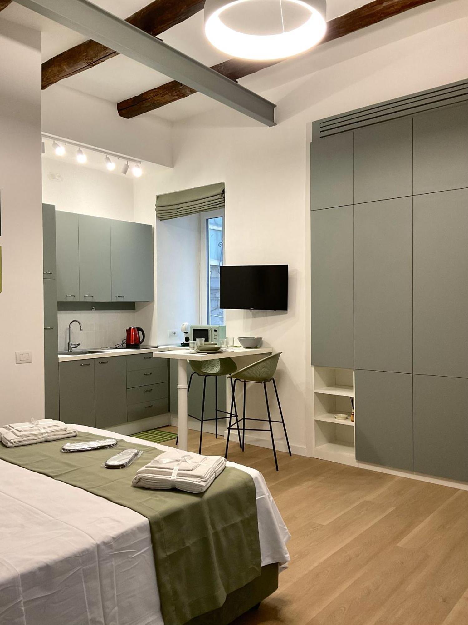 Appartement Teo A Toledo à Naples Extérieur photo